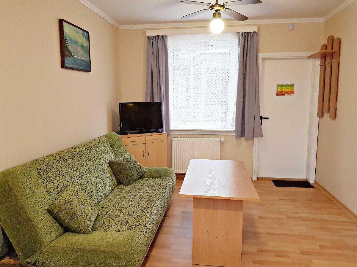 Pokoje Goscinne Konik Morski Dębki Exterior foto
